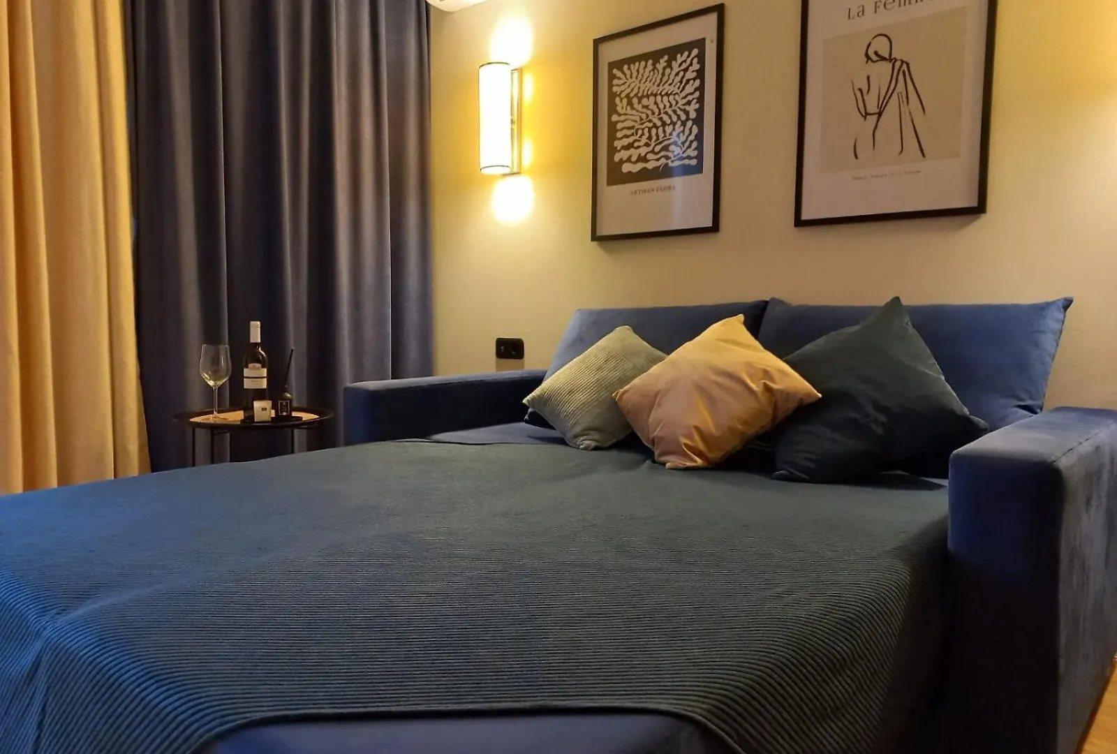 Schoene Wohnung Mit Meerblick Und Bergen Batoemi Georgië